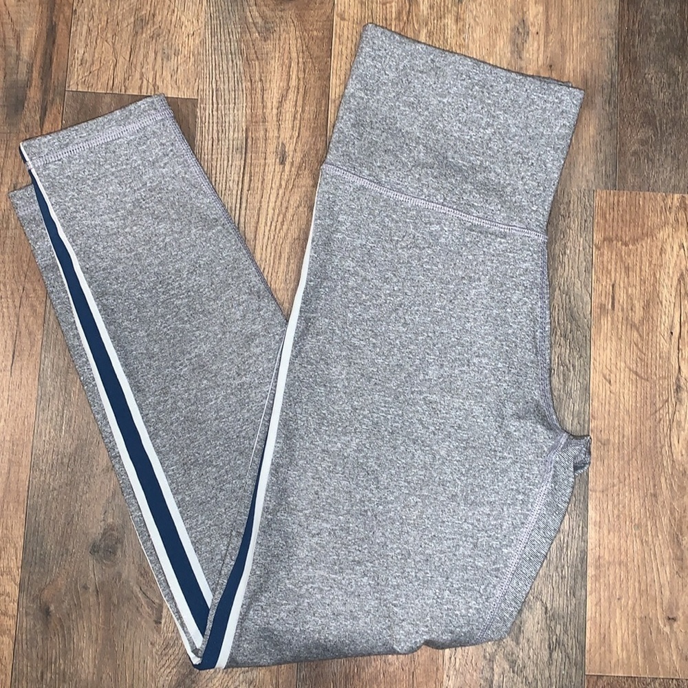 Aerie Chill Play Move Leggings. ‎ NWOT.  Size Medium - Picture 2 of 5